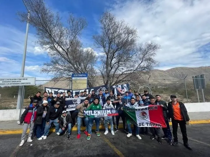 Aficionada de Rayados que murió en Torreón, viajaba por primera vez a apoyar a su equipo Aficionada de Rayados que murió en Torreón, viajaba por primera vez a apoyar a su equipo