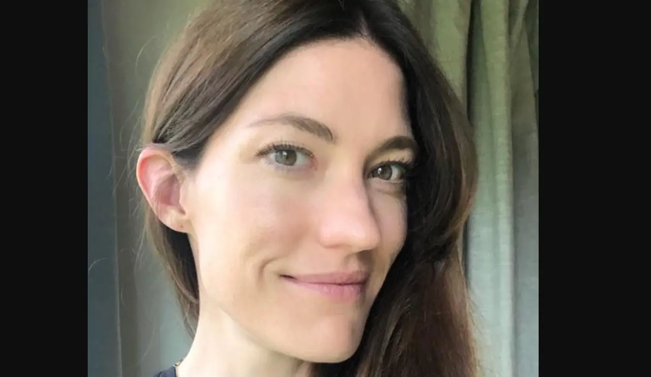 Ahora tiene 44 a&ntilde;os, est&aacute; casada con el cantante Seth Avett y tienen un hijo. Ha participado en series como 'Dexter: New Blood' y 'The Enemy Within'. 