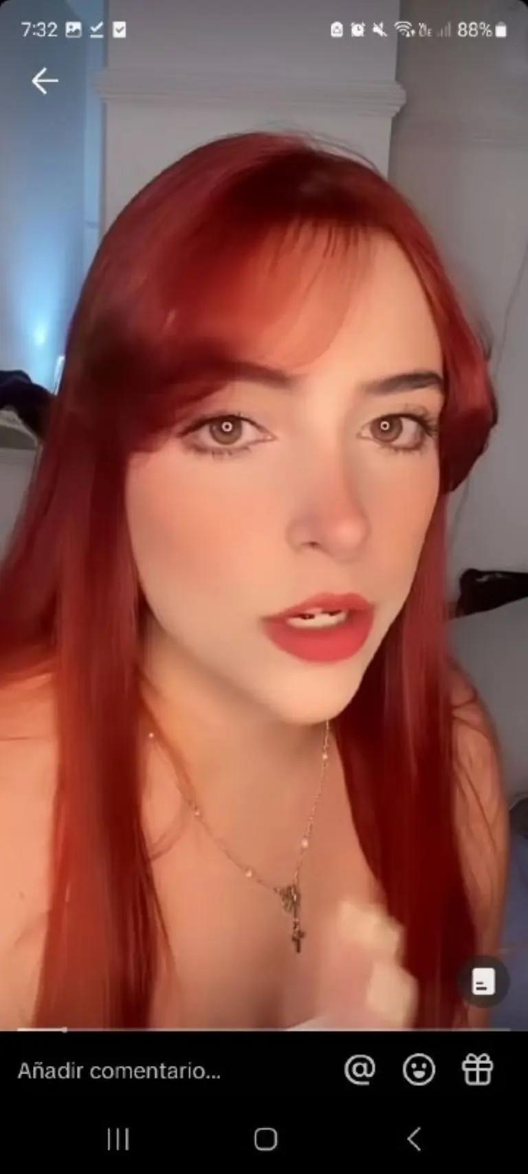 Joven dice que hombres sin dinero no deberían tener novia - Tomada de video