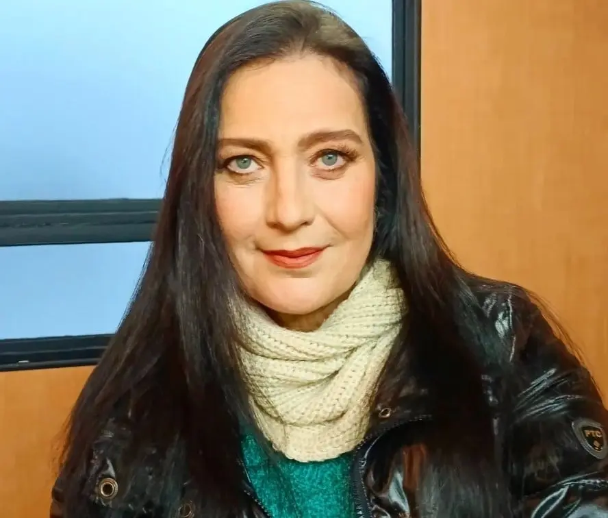 Fue la primera esposa de Alfredo Adame. Se casaron en 2018, pero su matrimonio apenas dur&oacute; 2 a&ntilde;os y en 1990 se divorciaron.