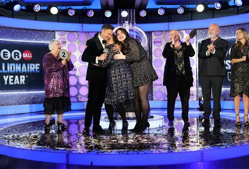 Mujer se desploma al ganar un mill&oacute;n de d&oacute;lares en programa en vivo 