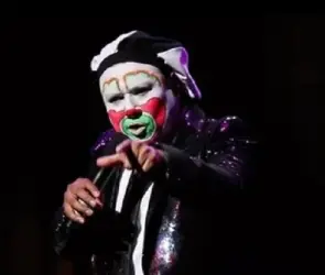 Mujer se niega a participar en show de Brincos Dieras y termina abucheada |VIDEO