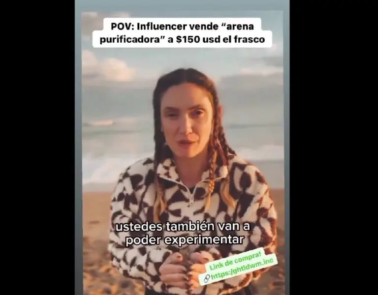 Influencer vende arena de playa (X)