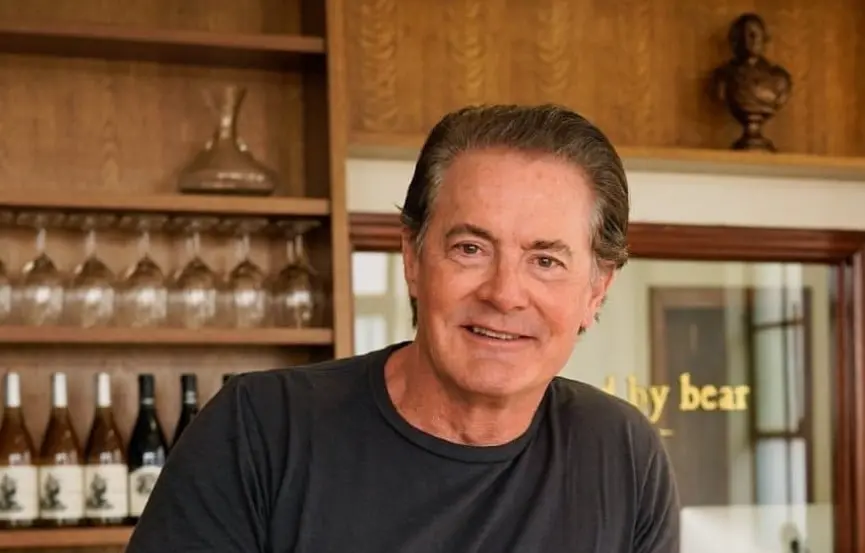 Ahora tiene 64 a&ntilde;os y est&aacute; casado con la productora Desiree Gruber. Ha participado en pel&iacute;culas como Tesla y Capone.