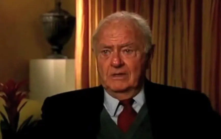 Falleci&oacute; el 29 de mayo de 2008 a la edad de 81 a&ntilde;os tras la ruptura de un aneurisma abdominal a&oacute;rtico.