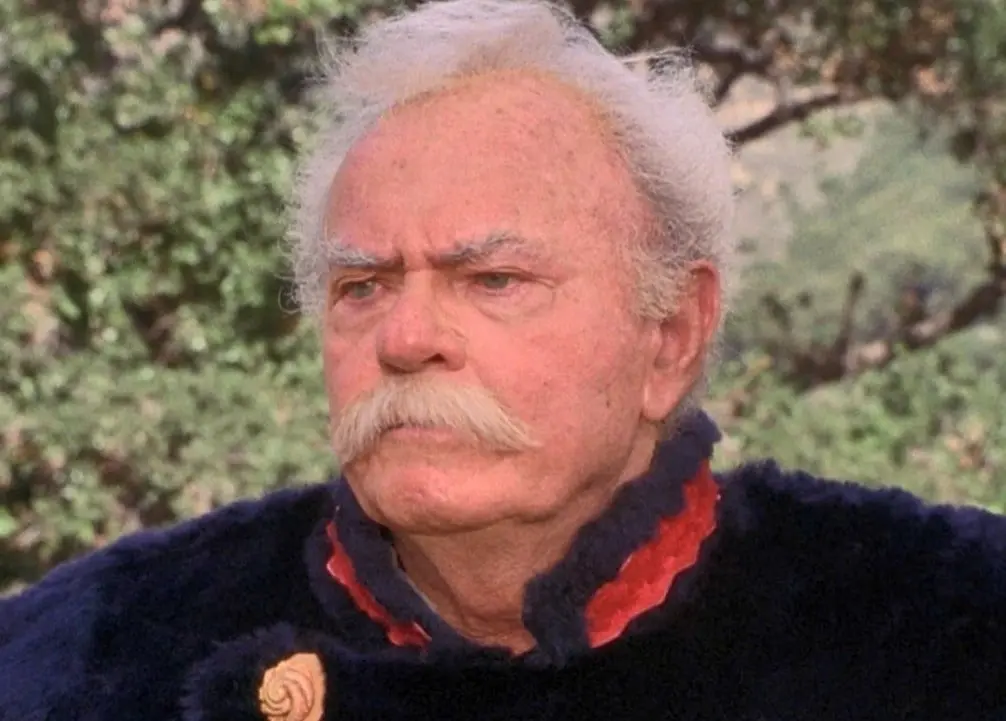 Harvey Korman interpret&oacute; a Dictapluma