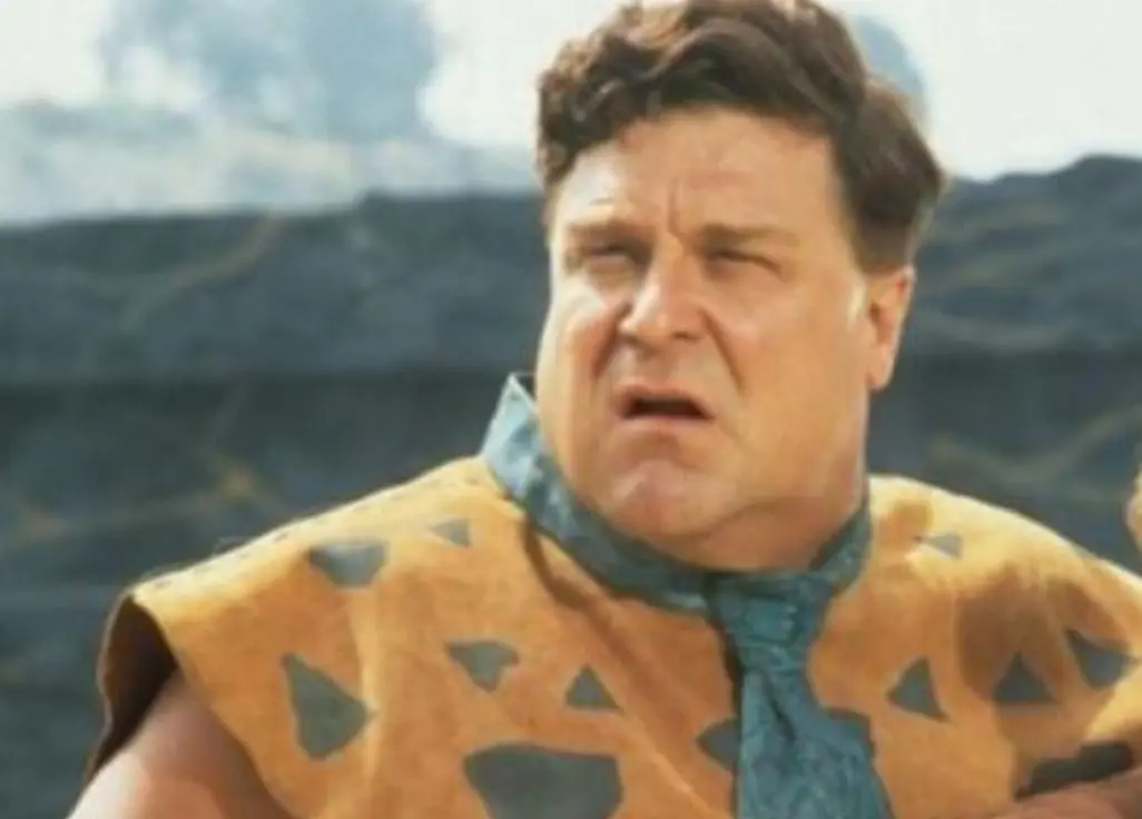 John Goodman interpret&oacute; a Pedro Picapiedra