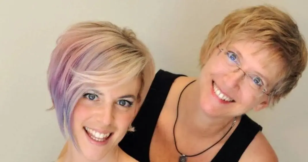 Ahora tienen 35 a&ntilde;os y abandonaron la actuaci&oacute;n. Elaine se dedica al dise&ntilde;o de ropa vintage y Melanie estudi&oacute; arquitectura en la Universidad de Pennsylvania.