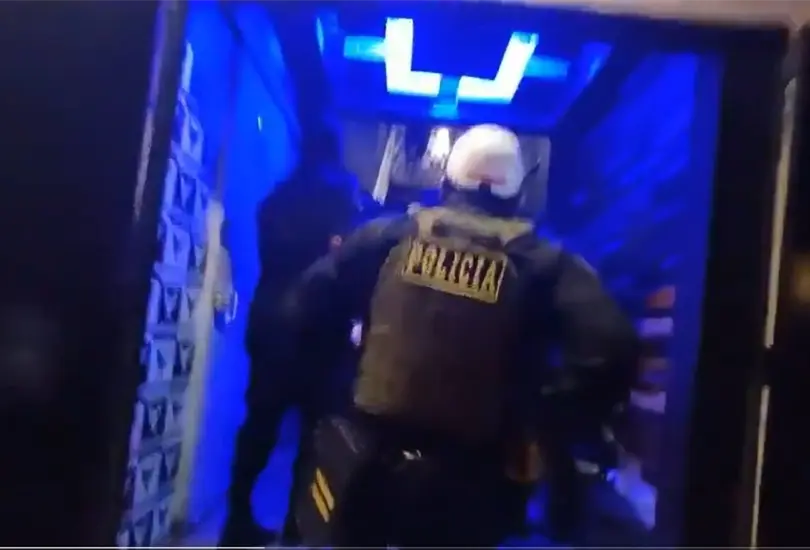 Policías rescatan a más de 40 menores ofrecidas en catálogo virtual para explotación Policías rescatan a más de 40 menores ofrecidas en catálogo virtual para explotación