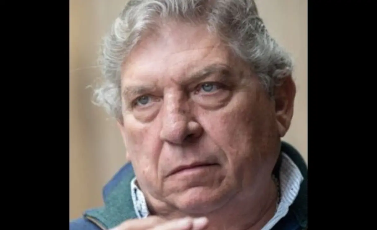 Álvaro Manguino. Se rompió la pierna en el accidente y pasó la mayor parte del tiempo en una hamaca que le hicieron. Ahora tiene 70 años, se casó con su novia de toda la vida, tuvo cuatro hijos y hoy es abuelo. Trabajó en una empresa de calefacción y aire acondicionado.