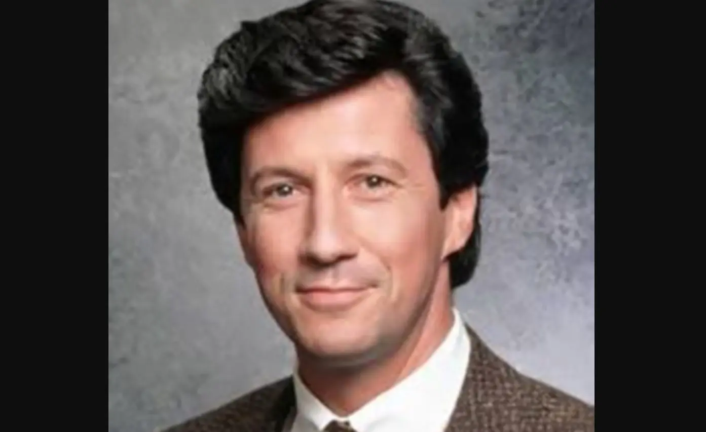 Charles Shaughnessy interpretó a Maxwell Sheffield.