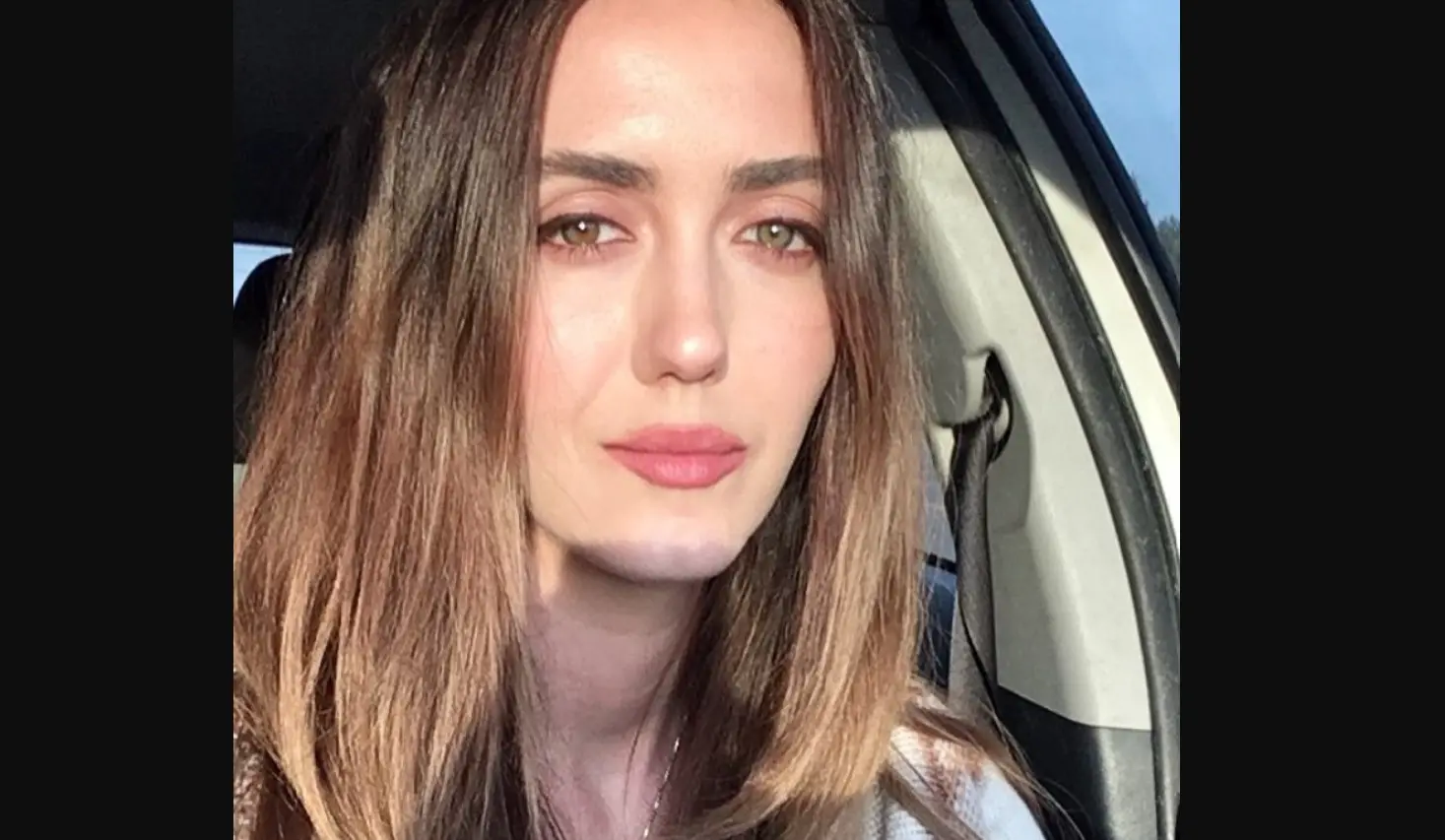 Ahora tiene 39 años y ha participado en diversas series exitosas como Bliss, En terapia y You.