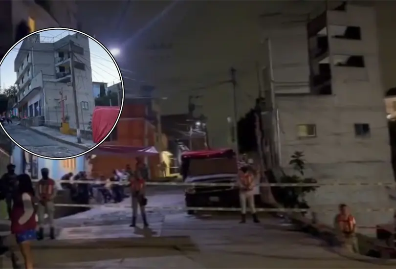 En redes circulan varios videos mostrando la construcci&oacute;n crujiendo