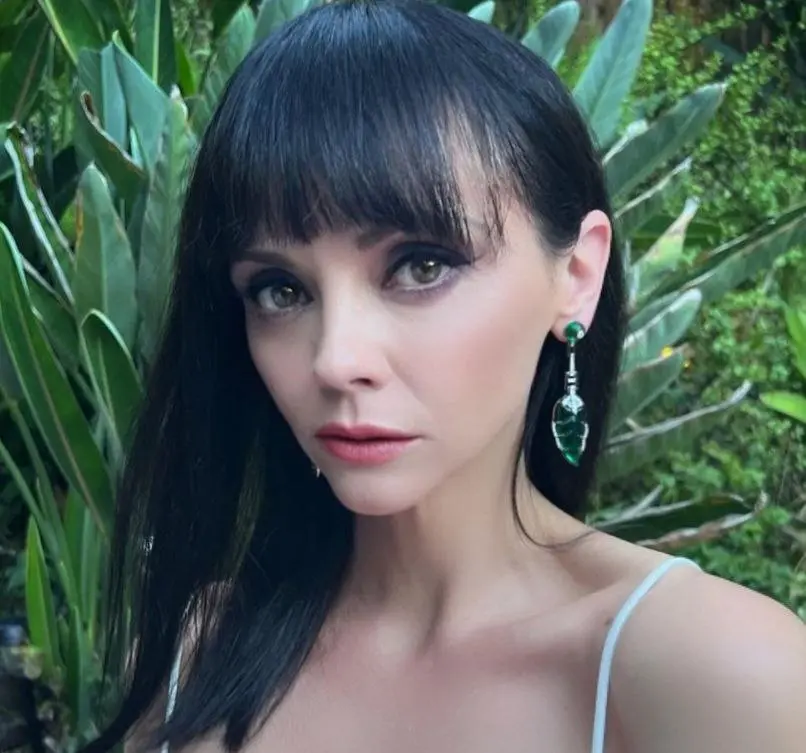 Durante su adolescencia protagonizó películas como 'La tormenta de hielo', 'Lo opuesto al sexo', 'Buffalo ´66' y '200 cigarrillos', que la convirtieron en un ícono juvenil.