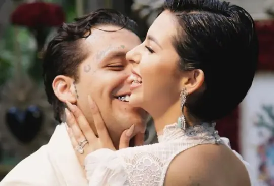 Christian Nodal Festeja Cumpleaños de su Esposa Ángela Aguilar