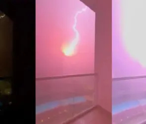 Captan escalofriante rayo tras el paso del huracán Milton en Cancún 