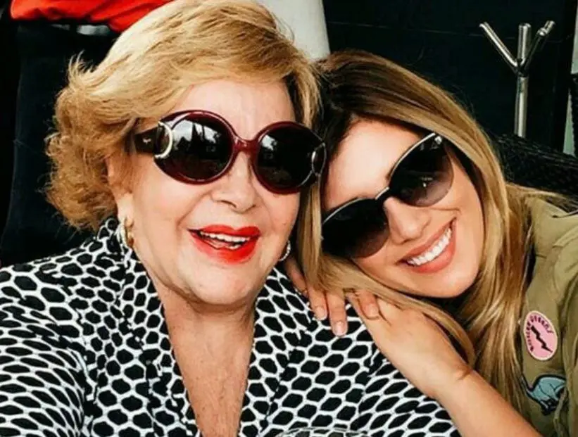 Uno de sus últimos trabajos fue en la obra de teatro infantil Caperucita: ¡Qué onda con tu abuelita!, aunque su participación generó opiniones divididas entre el público, pues algunos creen que no debería seguir trabajando a su edad.<br>