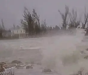 IMPACTANTES IMÁGENES de tornados y estragos tras el paso de Milton