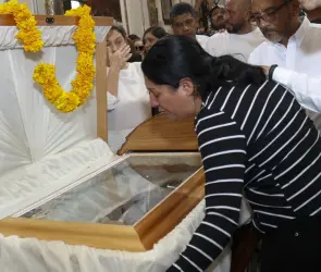 El novenario: así pone el narco a las autoridades a sus órdenes