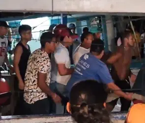 Rescatan a cuatro pescadores tras naufragar en el mar de Yucatán