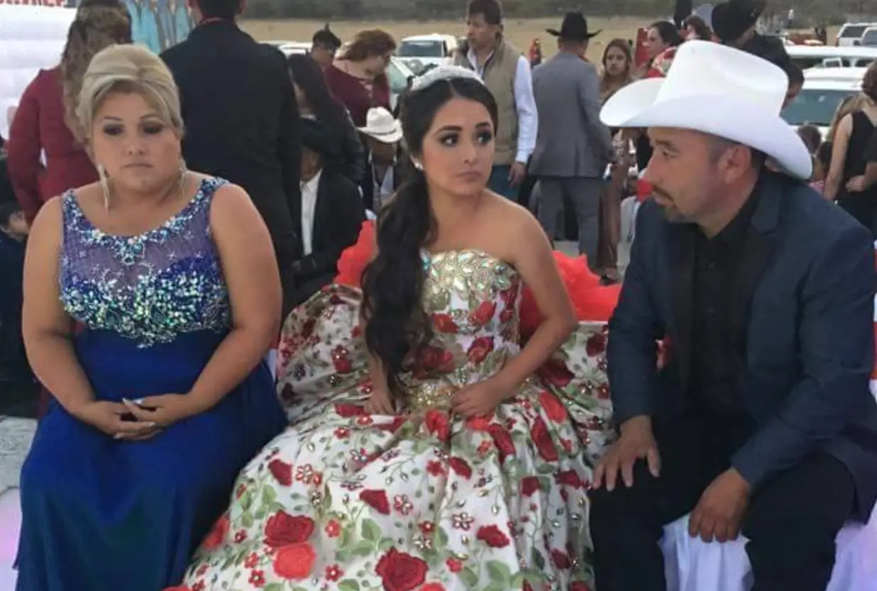 Como su papá no aclaró para quién era la invitación, todos los usuarios se dieron por invitados a su fiesta.