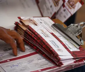 ¿Cuánto dinero recibirán los estudiantes en noviembre?