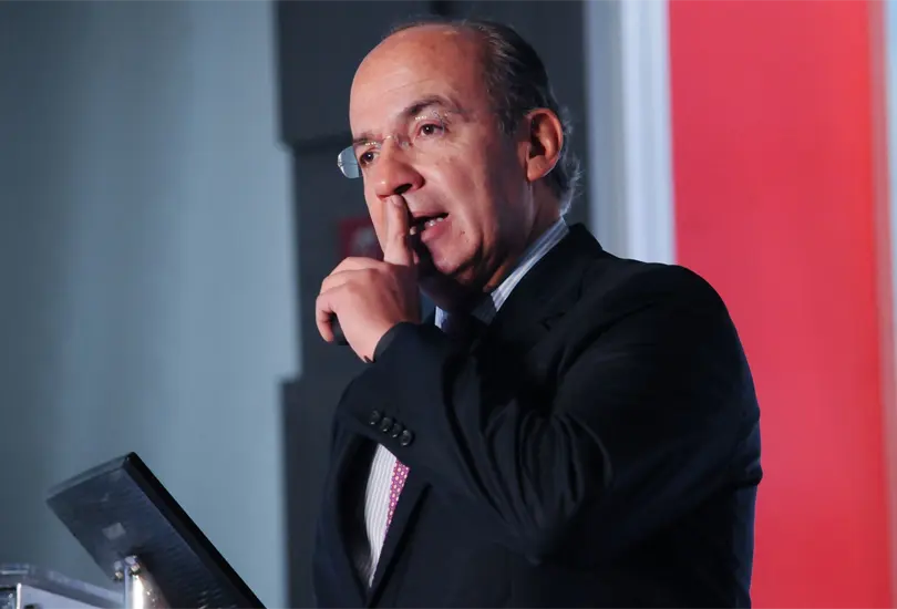 Felipe Calder&oacute;n volvi&oacute; a ser tendencia al lanzarse en contra del gobierno actual