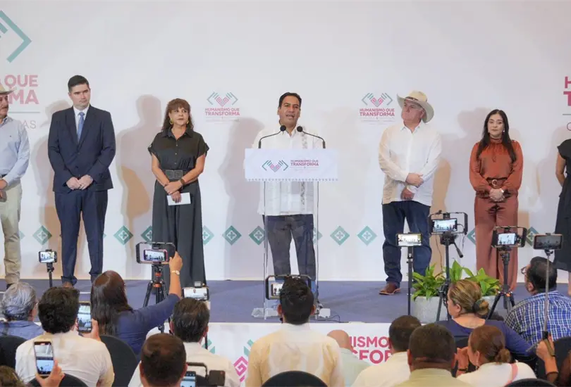 Eduardo Ram&iacute;rez present&oacute; a los primeros miembros de su gabinete.