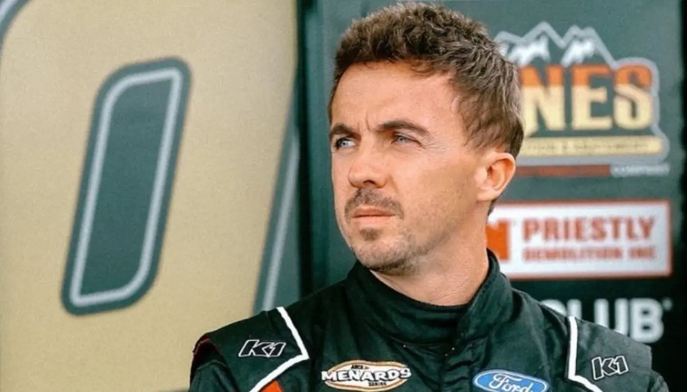 Ahora tiene 38 años, está casado con Paige Price y tienen un hijo. Ha tenido pequeñas apariciones en series como 'The Mysteries of Laura' y es corredor de autos.