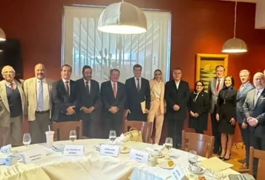 La reunión de Luz Elena González con empresarios.