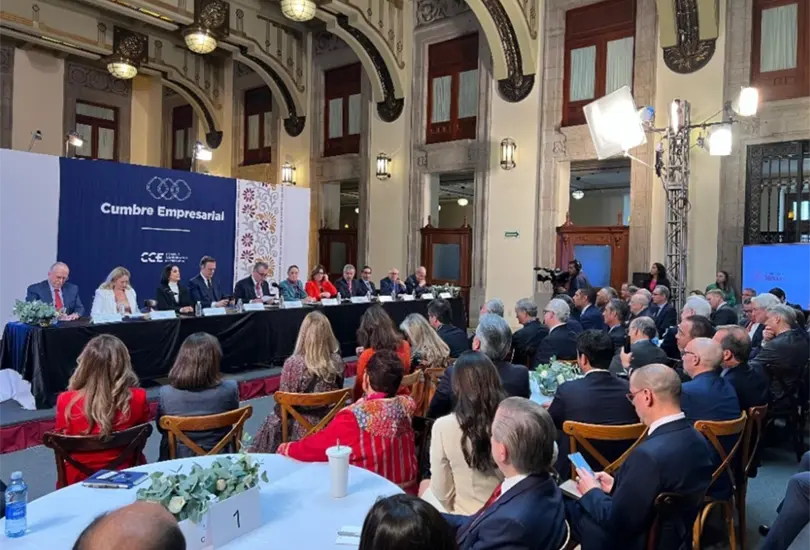 La Sener particip&oacute; activamente en el di&aacute;logo con empresas del sector energ&eacute;tico.