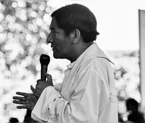 Sacerdote tzotzil Marcelo Pérez Pérez es baleado al salir de misa