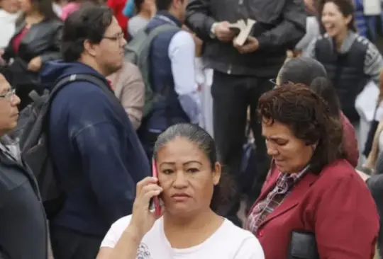 Sismo en Guerrero sorprende a habitantes de la CDMX.