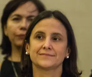 Luz Elena González Escobar da consejos para reducir consumo de Energía