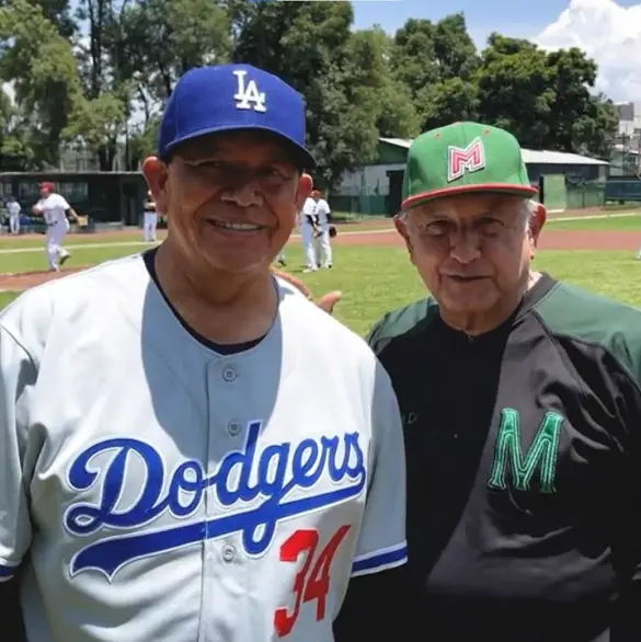 "Un orgullo para México": ¿Ya se despidió AMLO de su amigo Fernando Valenzuela?