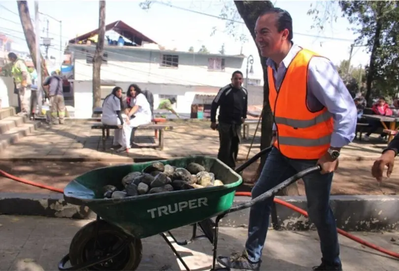 Carlos Orva&ntilde;anos, alcalde de Cuajimalpa.