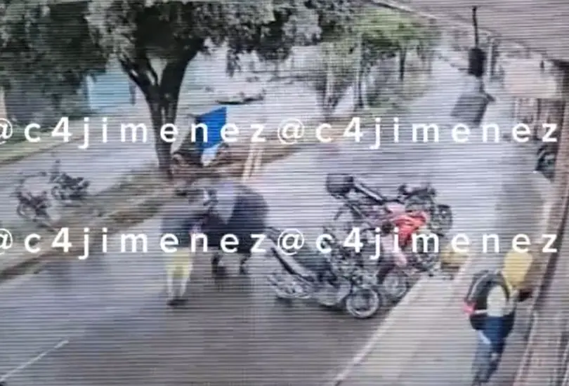 El fantasma de su amigo lo visitaba cuando dorm&iacute;a