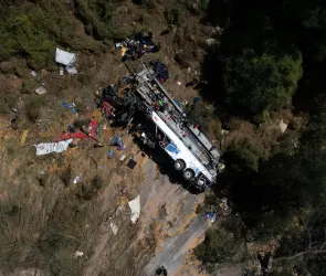 Zacatecas de luto: Mueren 19 personas que viajaban en camión de Omnibus tras chocar con tráiler