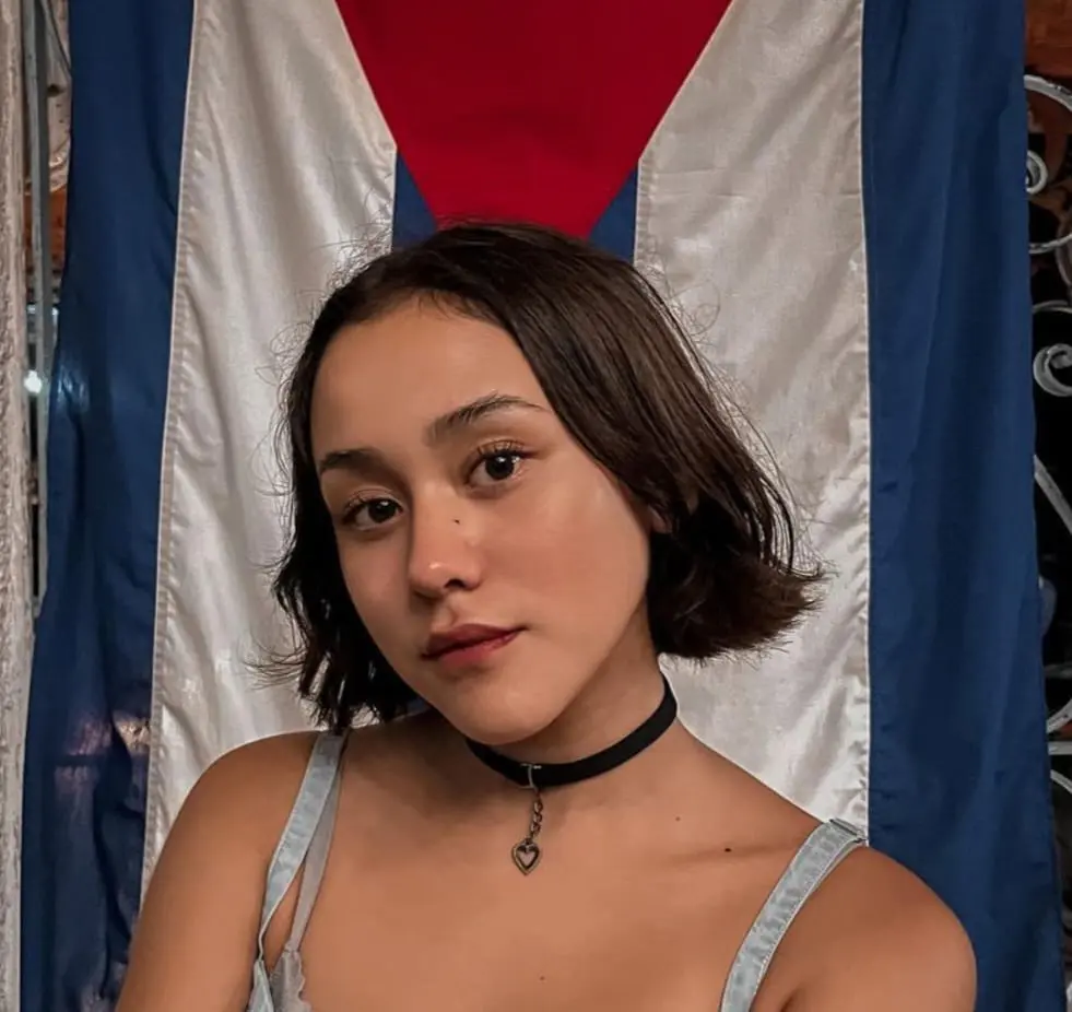 Rebekah comparte principalmente contenido de sus viajes o de su gusto por la moda