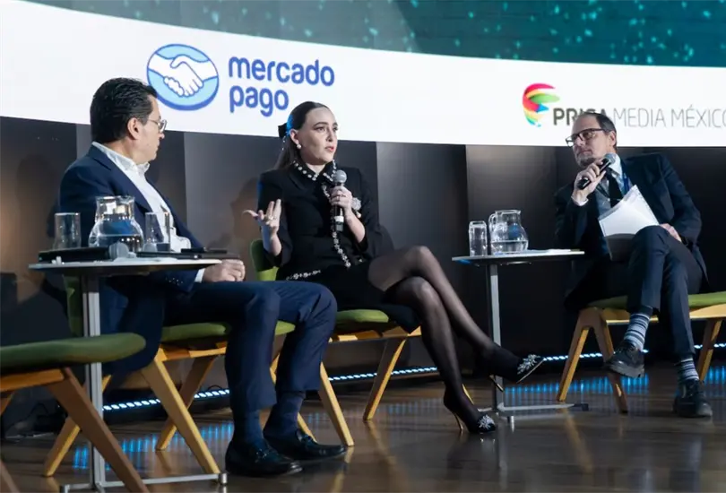 Altagracia G&oacute;mez durante su participaci&oacute;n en el foro "No Money".