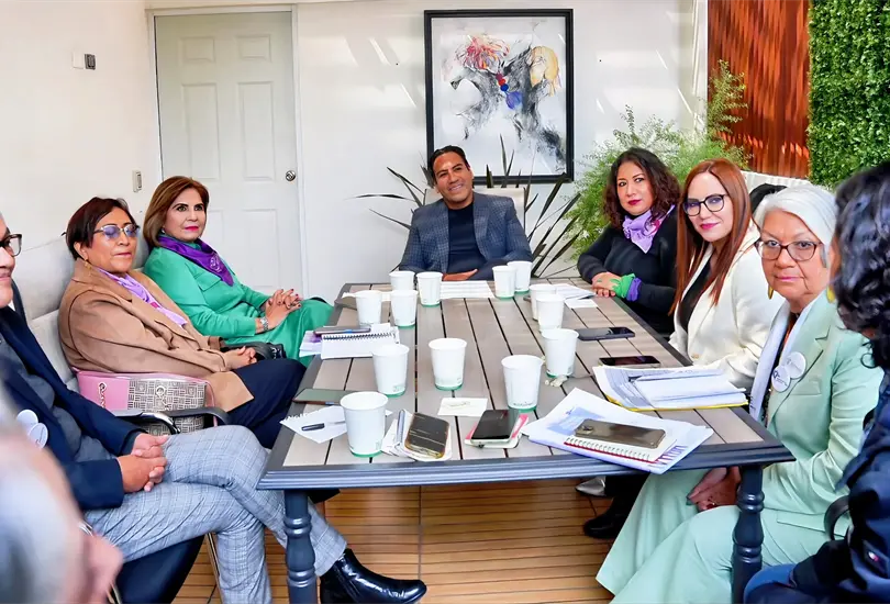 Eduardo Ramírez se reúne con lideresas feministas en Chiapas Eduardo Ramírez se reúne con lideresas feministas en Chiapas