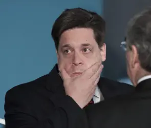 Renuncia a la SCJN ministro que provocó risas en Harvard