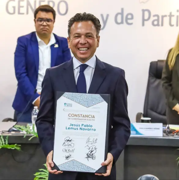 Pablo Lemus recibe constancia como gobernador de Jalisco