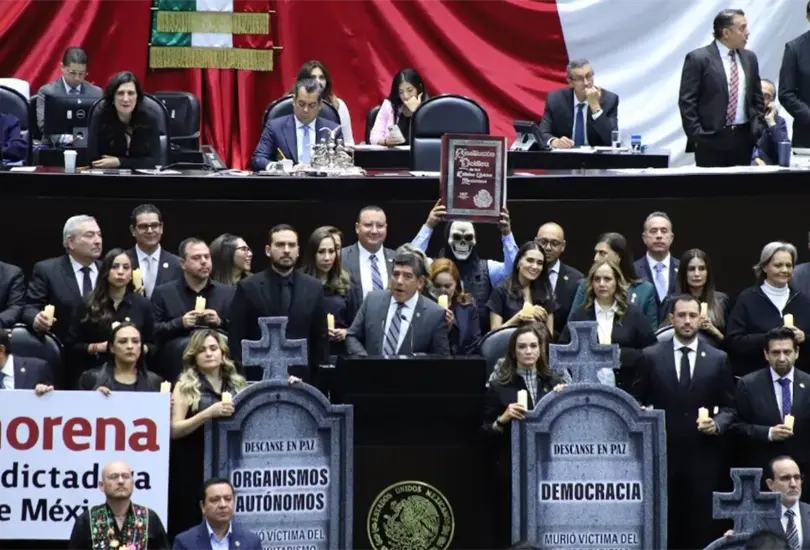 La mayor&iacute;a de Morena y aliados avalaron el proyecto en materia de supremac&iacute;a constitucional.