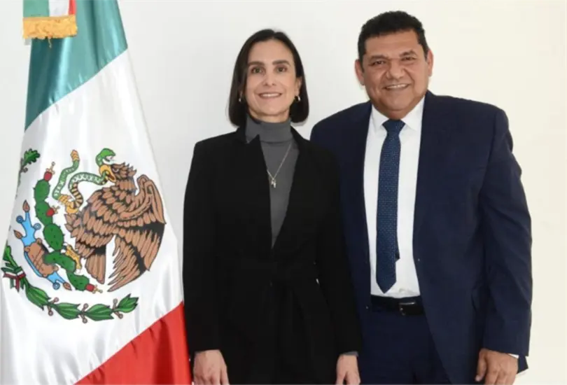 Javier May y Luz Elena Gonz&aacute;lez.