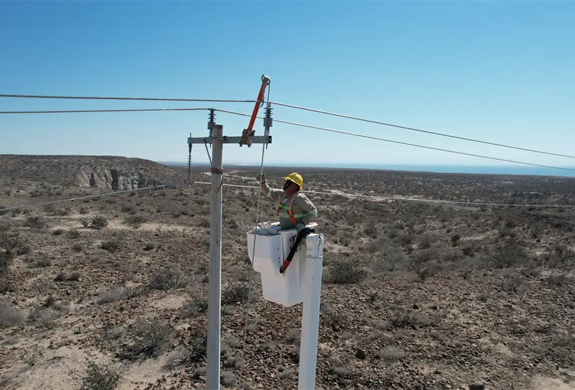 Luz Elena Gonz&aacute;lez celebra la electrificaci&oacute;n de San Juanico