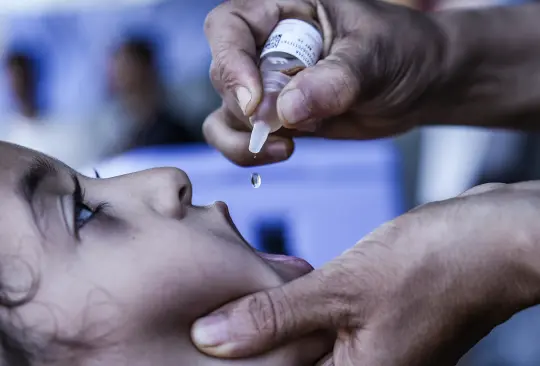 La OMS logró vacunar contra la polio a niñas y niños en Gaza en septiembre pasado.