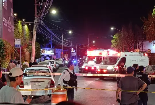 Grupo armado ataca bar de Querétaro; reportan varios muertos y heridos