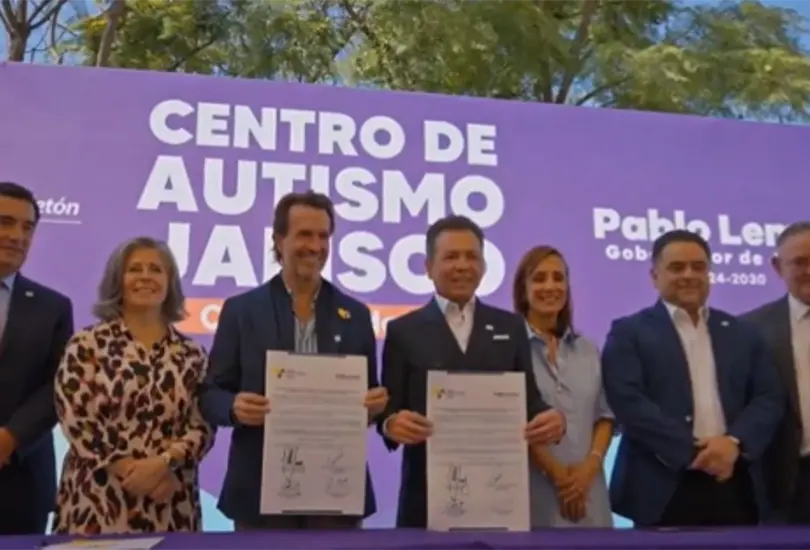 Pablo Lemus firmó un acuerdo con la fundación Teletón Pablo Lemus firmó un acuerdo con la fundación Teletón