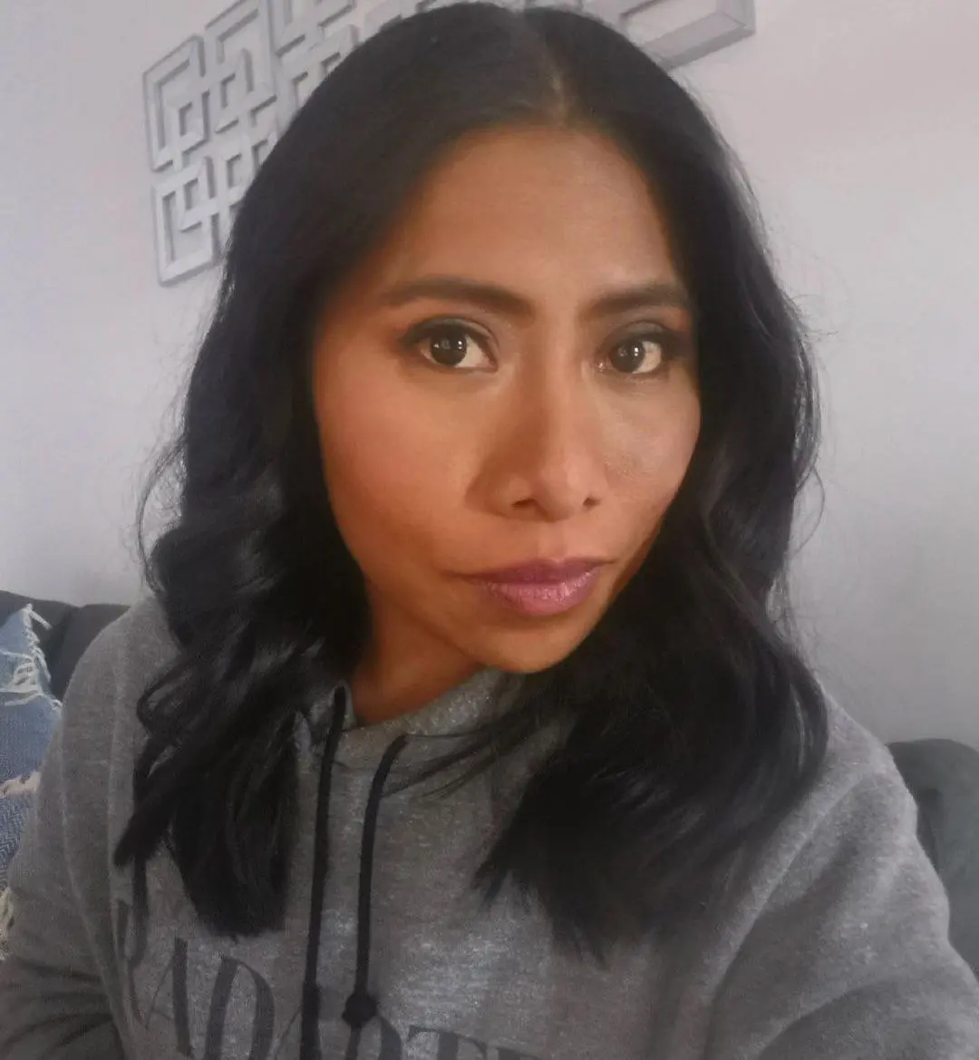 También ha mostrado imágenes de su clóset.